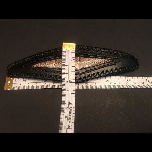 Real Leather Bendable Bracelet - Picture 5 of 5